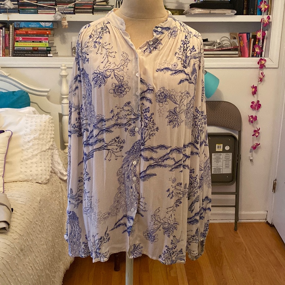 Free People blousy blouse, long sleeves. Cream colored with blue designs